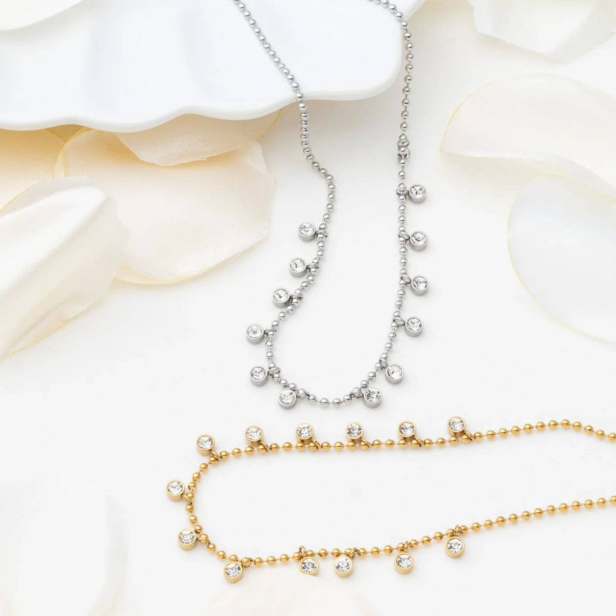 18K Gold PVD Stainless Steal Round Stone Dangle Necklace - KM Jewelry Co.