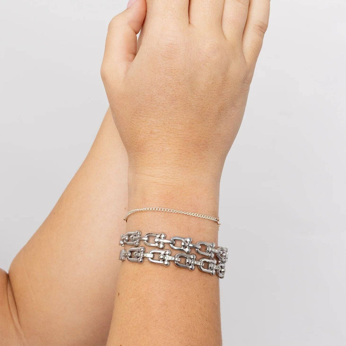 18K Gold PVD Stainless Steel Stone Hardware Bangle - KM Jewelry Co.
