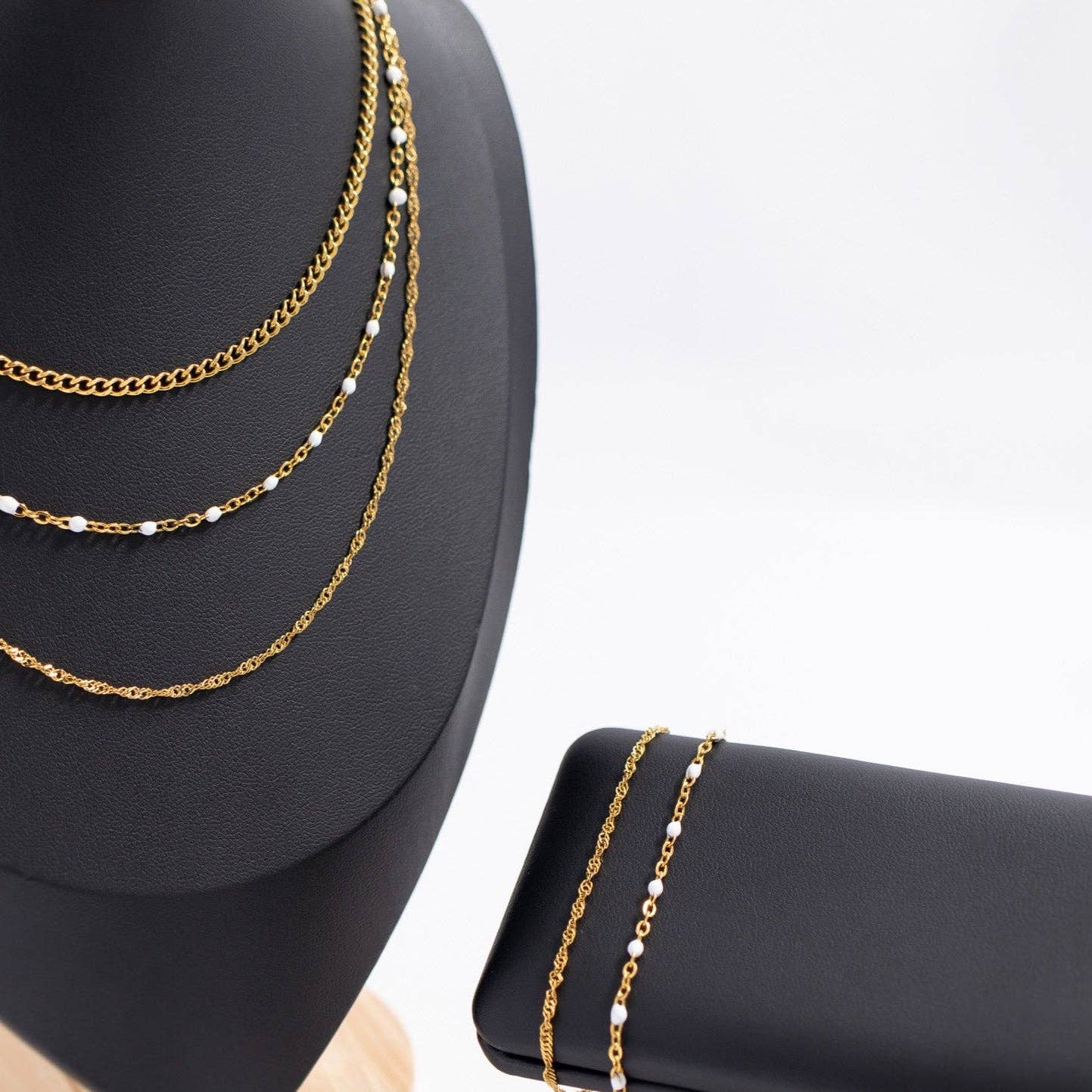 18K Gold PVD Stainless Steel White Confetti Chain Bracelet