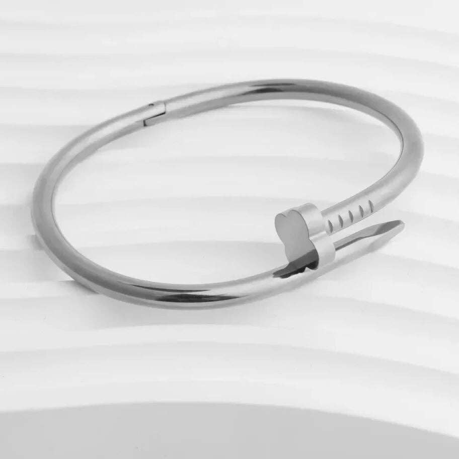 18K Gold PVD Stainless Steel Floral Nail Bangle