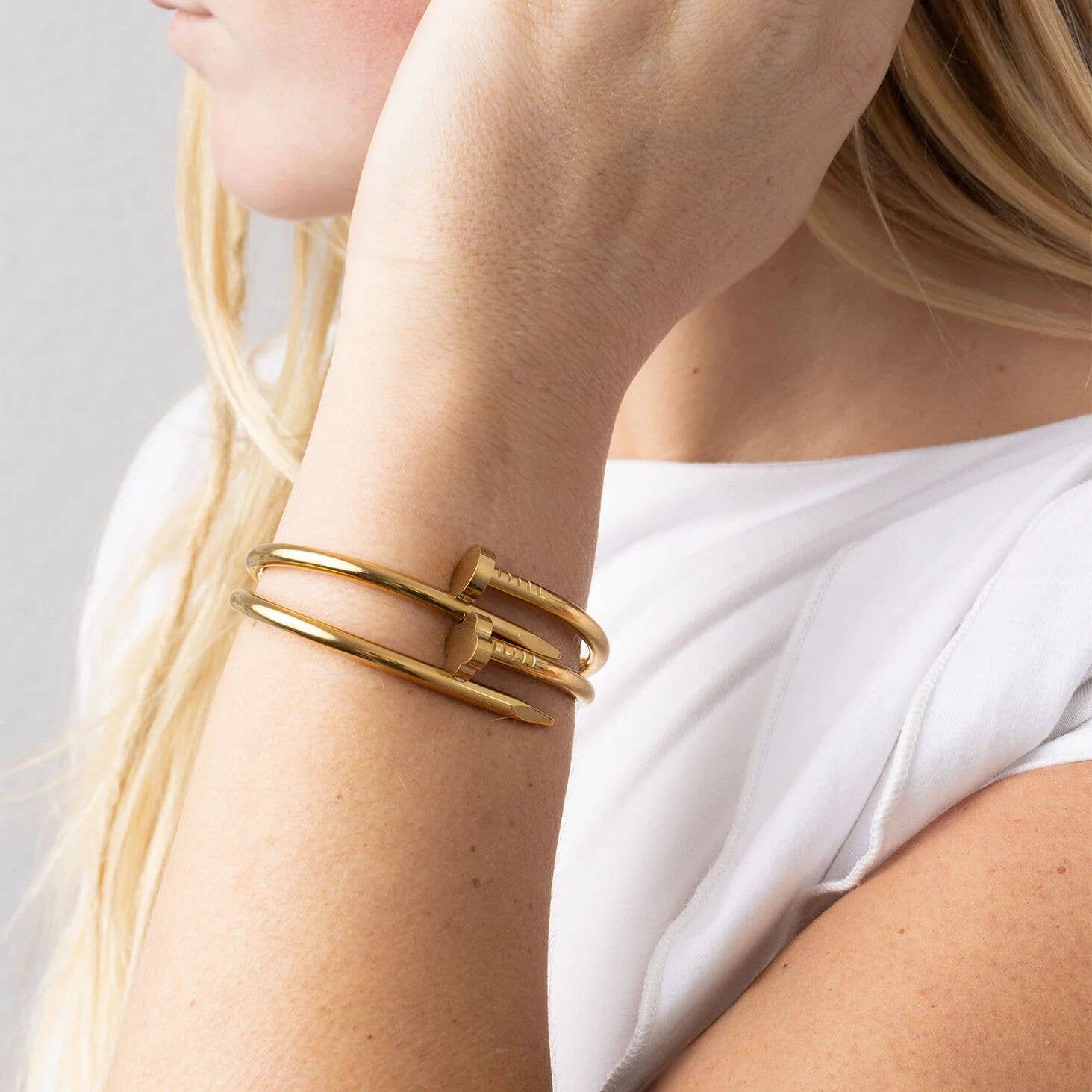 18K Gold PVD Stainless Steel Floral Nail Bangle